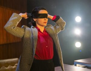  “Prima Facie”, com Débora Falabella, chega ao CCBB BH, após sessões esgotadas pelo país