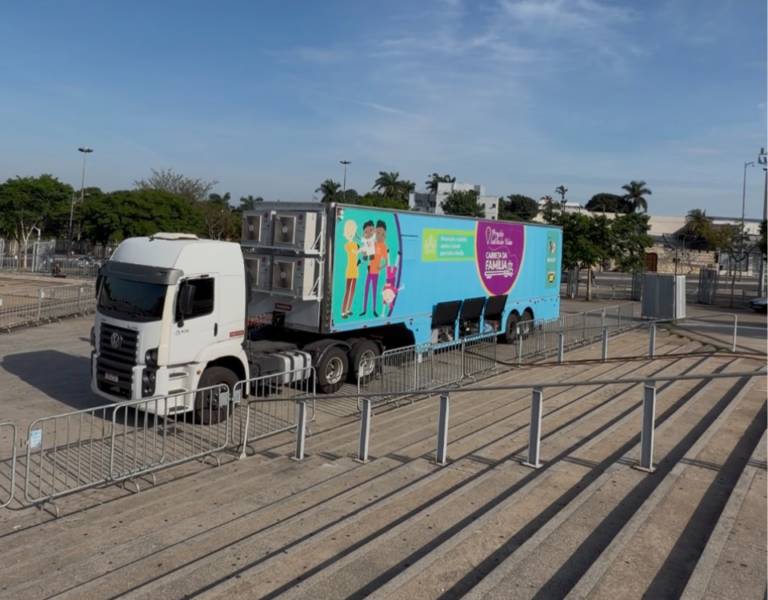 Carreta da Família Santa Casa BH realiza mutirão de mamografias no Mineirão