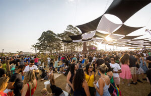 Projeto Experimente leva público de volta aos anos 90 em nova edição