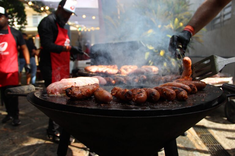 Festival gastronômico celebra a cultura do churrasco mineiro neste sábado, em BH