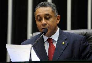 Gilmar Machado (PT-MG) toma posse como deputado federal e inicia seu quinto mandato na Câmara