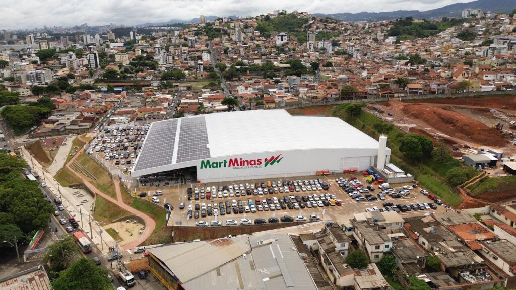 Mart Minas celebra 25 anos com expansão, ações especiais e 25 caminhões de prêmios